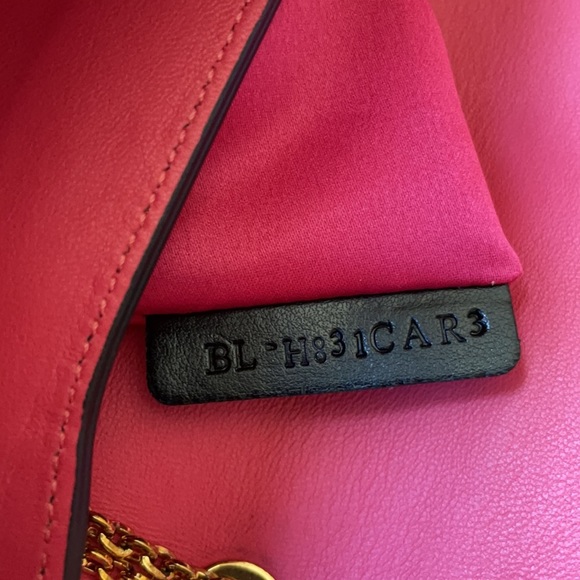 Valentino Garavani Close Up Flap Bag - Picture 9 of 12